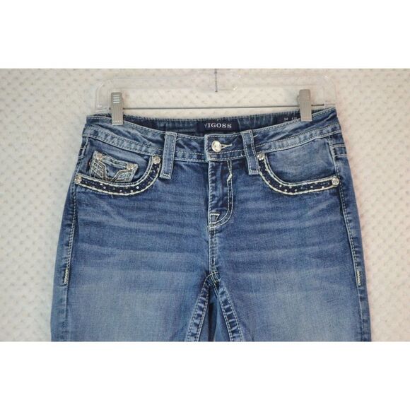 Vigoss Heritage Fit Women's 4 Medium Wash Distressed Denim Stretch Capris - Picture 2 of 16
